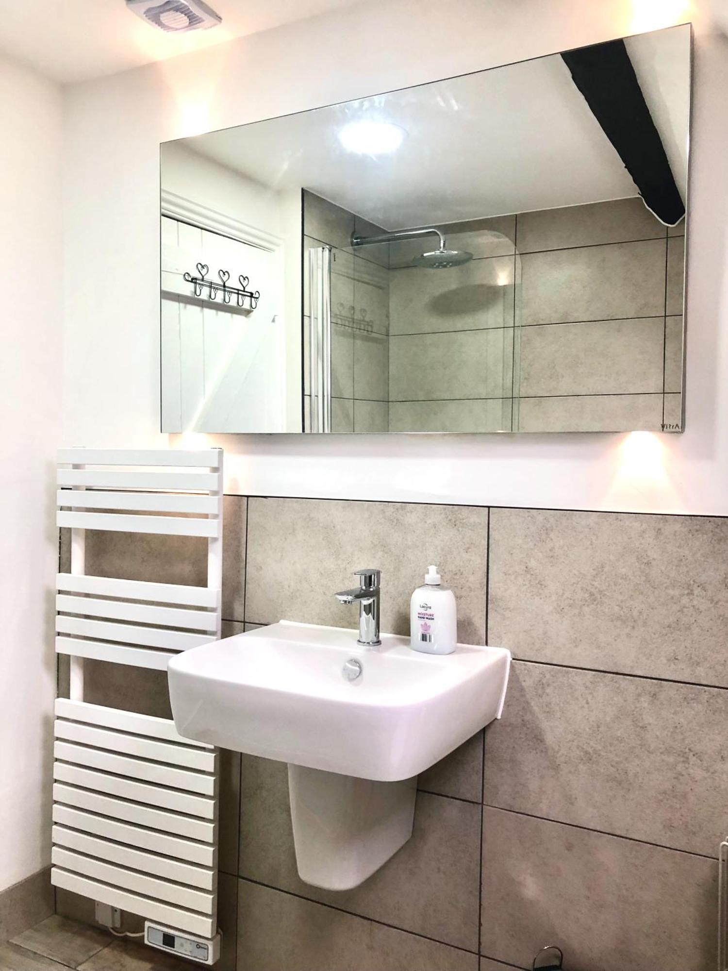 Bell Cottage By Ludlow Castle With Onsite Parking Экстерьер фото