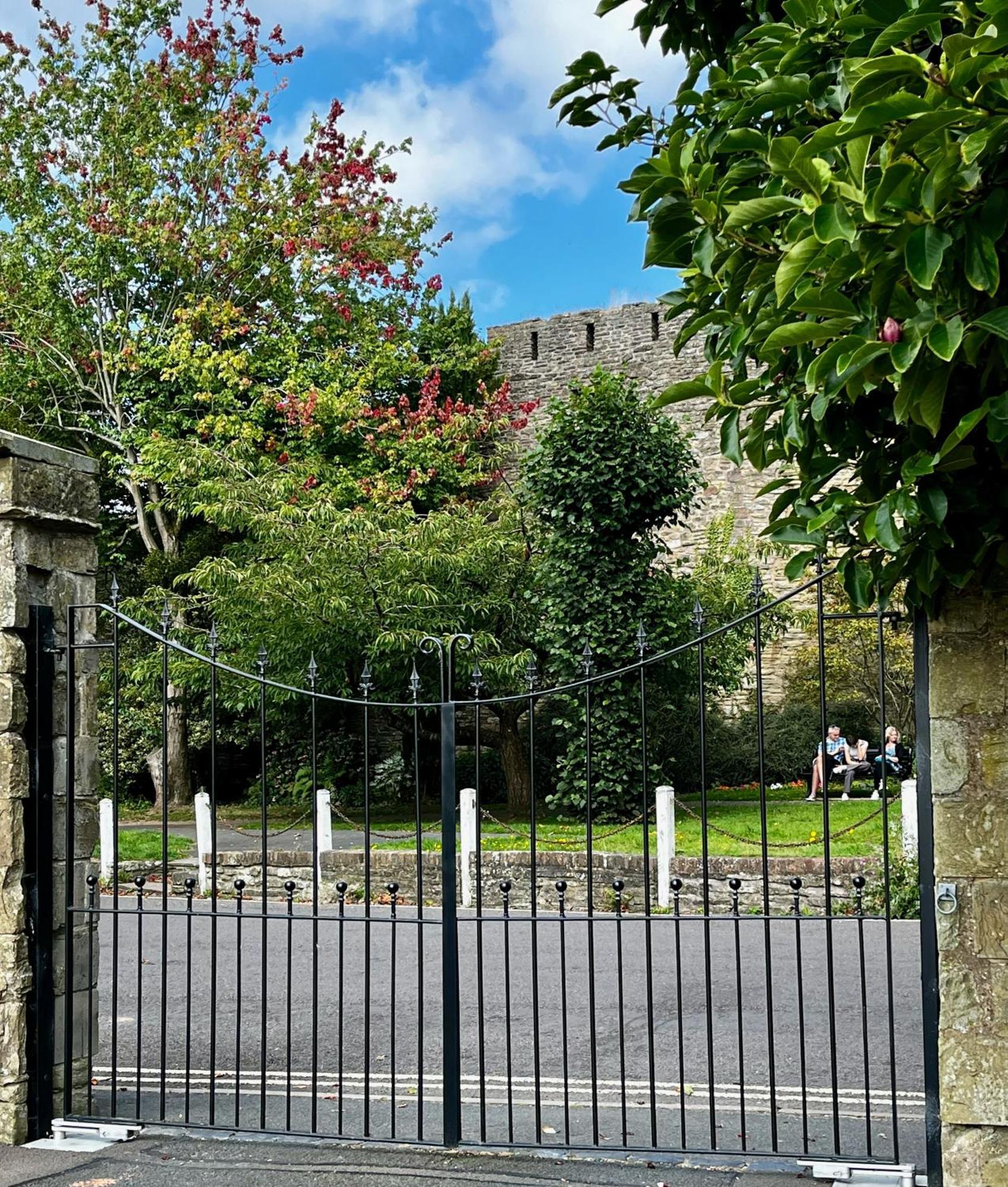 Bell Cottage By Ludlow Castle With Onsite Parking Экстерьер фото