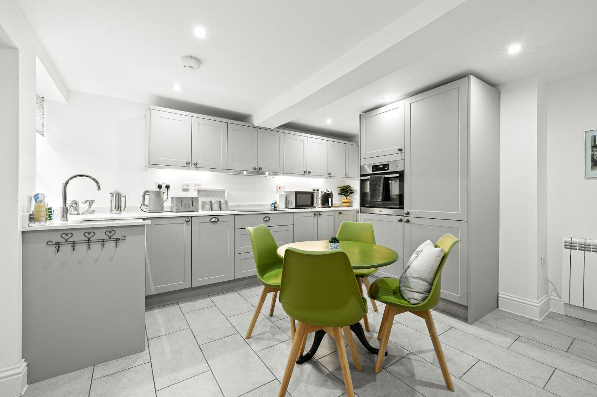 Bell Cottage By Ludlow Castle With Onsite Parking Экстерьер фото